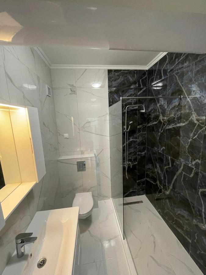 Luxury Penthouse Apartments At Valencia Gardens Бургас Екстериор снимка